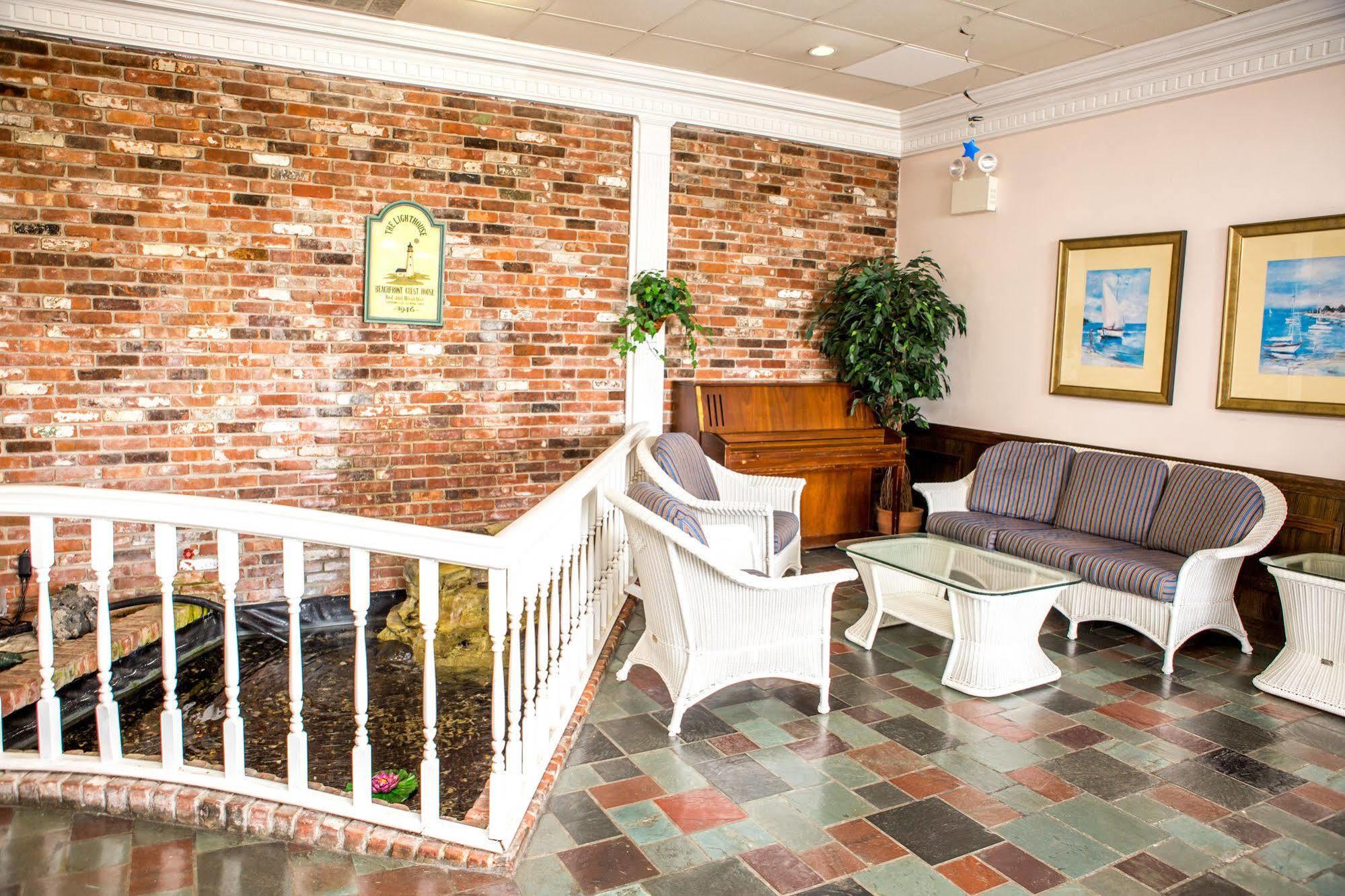 Lighthouse Inn Of Galilee 내러갠섯 외부 사진